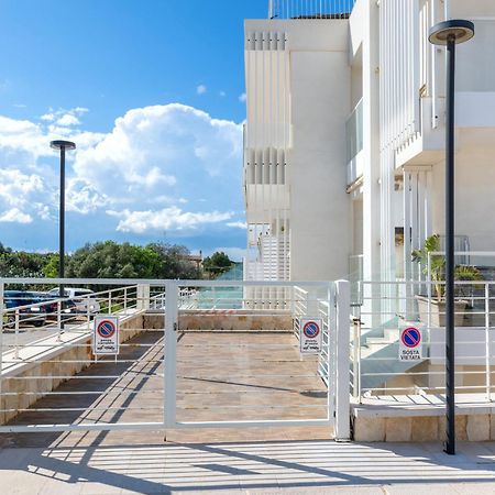 Exclusive Deluxe Apt Up To 6 People & Heated Tub Polignano a Mare Exteriör bild