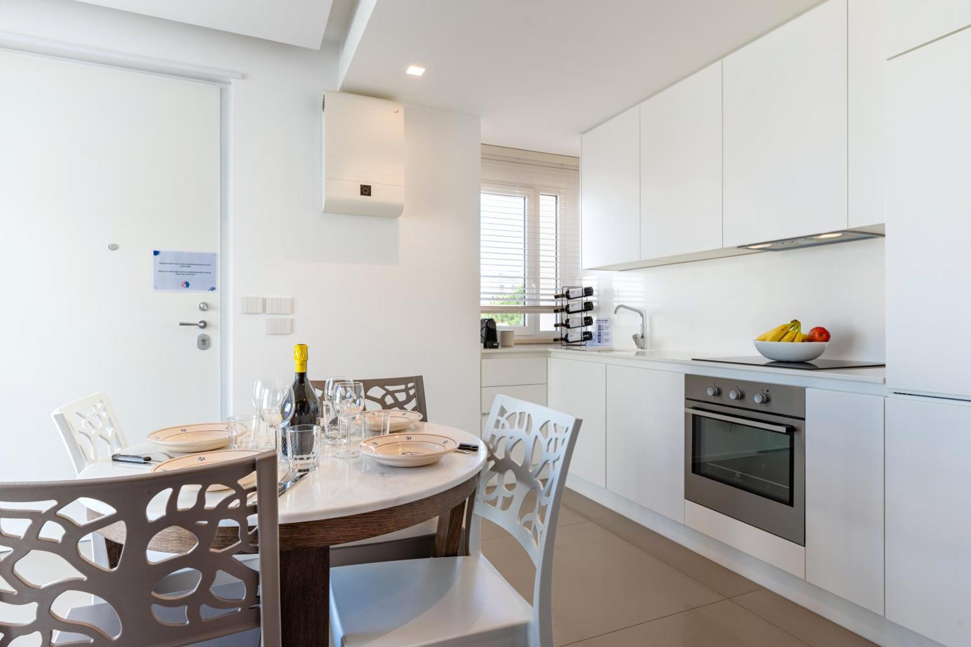 Exclusive Deluxe Apt Up To 6 People & Heated Tub Polignano a Mare Exteriör bild