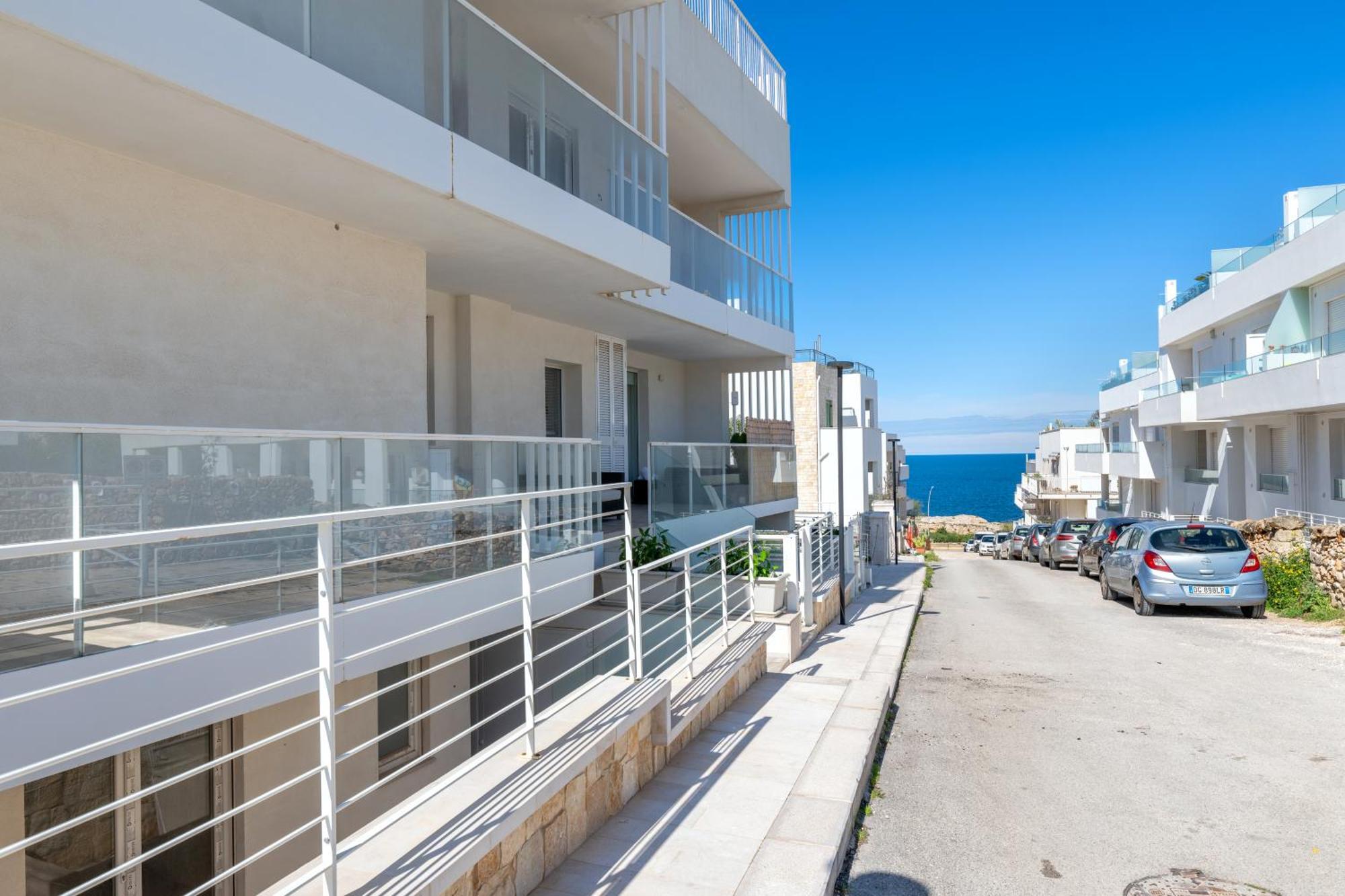 Exclusive Deluxe Apt Up To 6 People & Heated Tub Polignano a Mare Exteriör bild