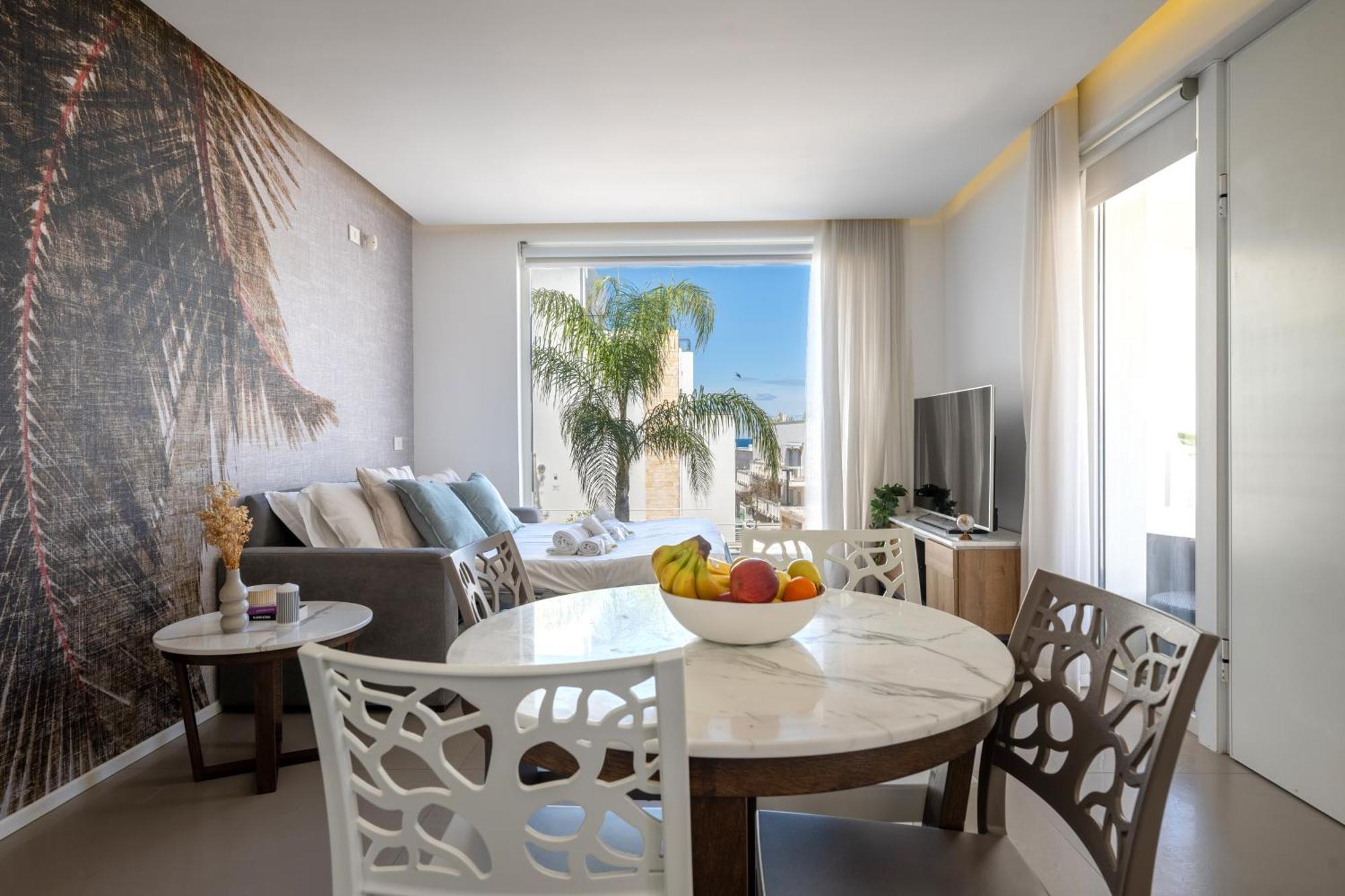 Exclusive Deluxe Apt Up To 6 People & Heated Tub Polignano a Mare Exteriör bild