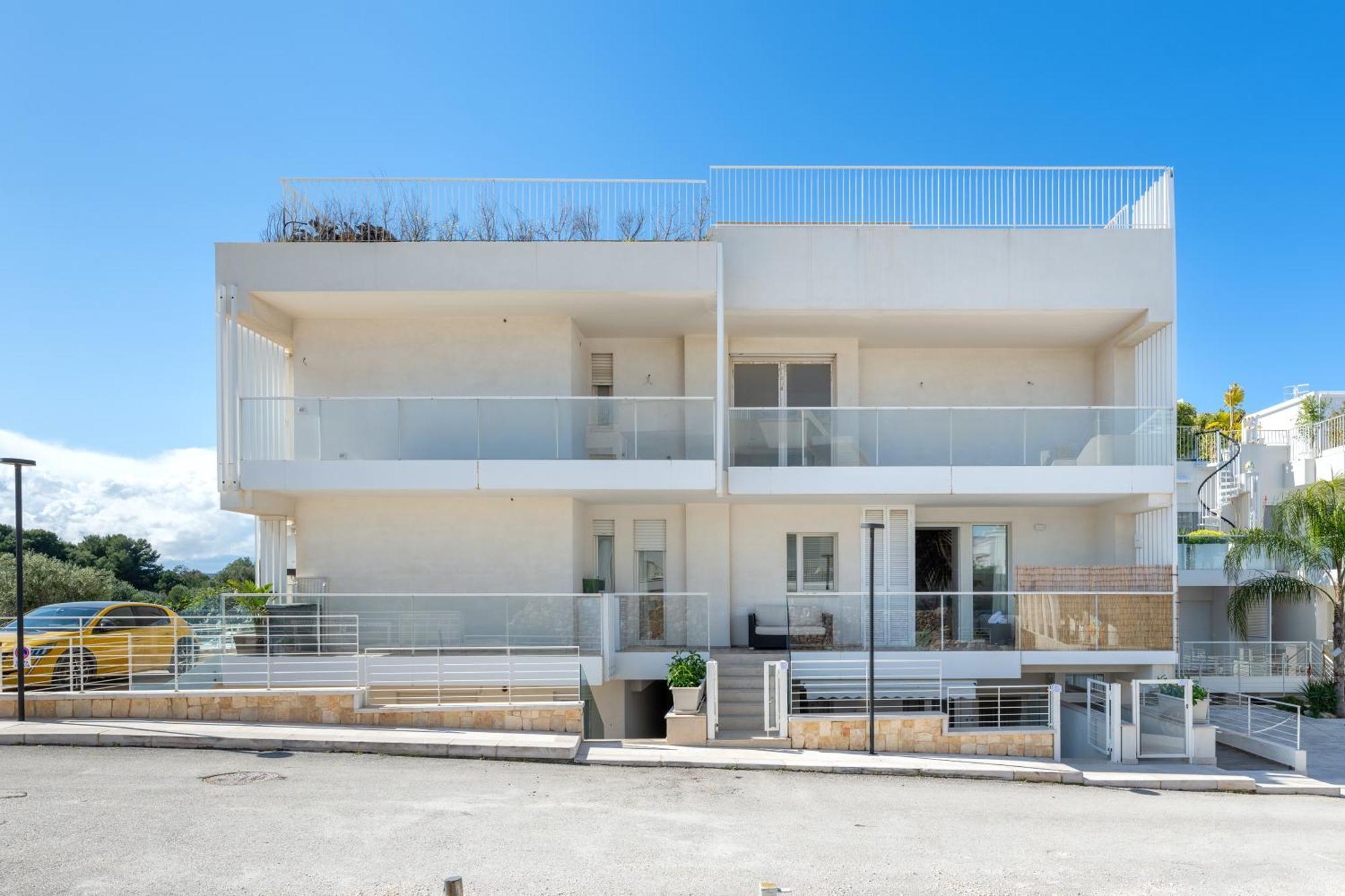 Exclusive Deluxe Apt Up To 6 People & Heated Tub Polignano a Mare Exteriör bild