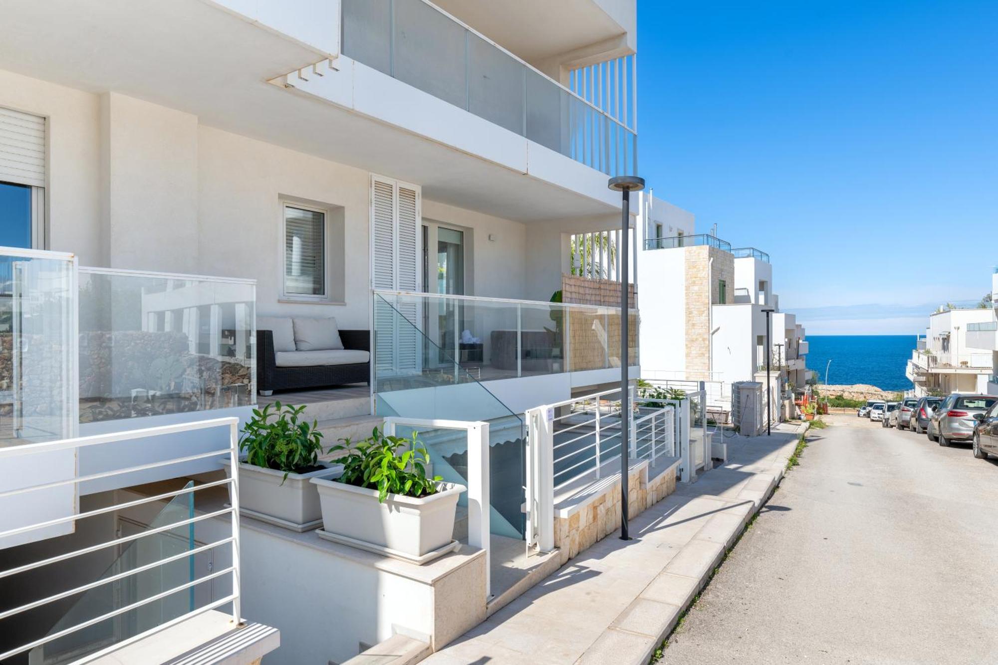 Exclusive Deluxe Apt Up To 6 People & Heated Tub Polignano a Mare Exteriör bild